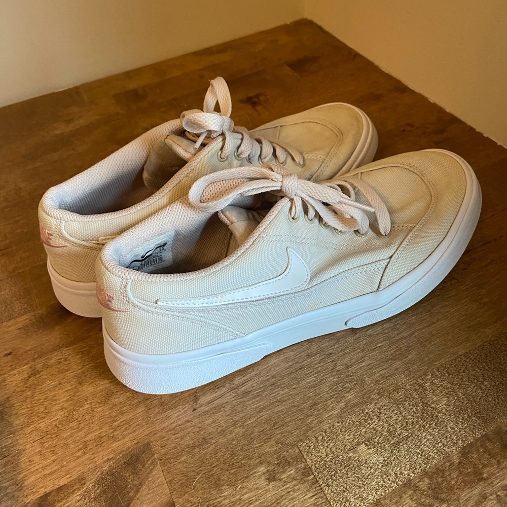 Nike Canvas shoes